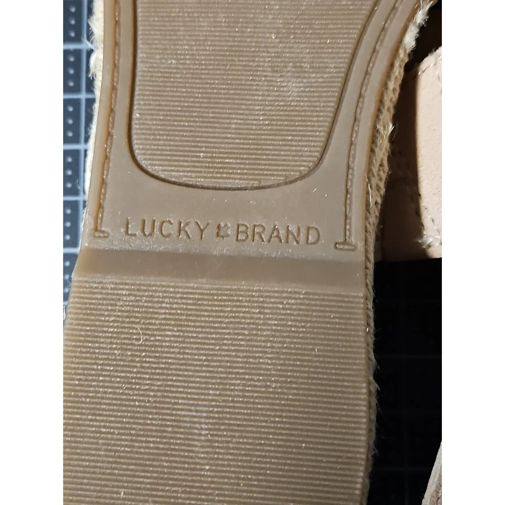 Lucky Brand Women's Gloreah Espadrille Sandal Wedge‎ size 5 Beige